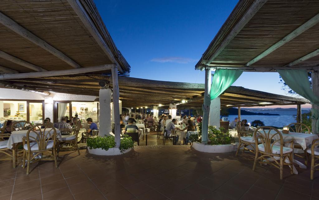 Hotel La Bisaccia Baja Sardinia Eksteriør billede