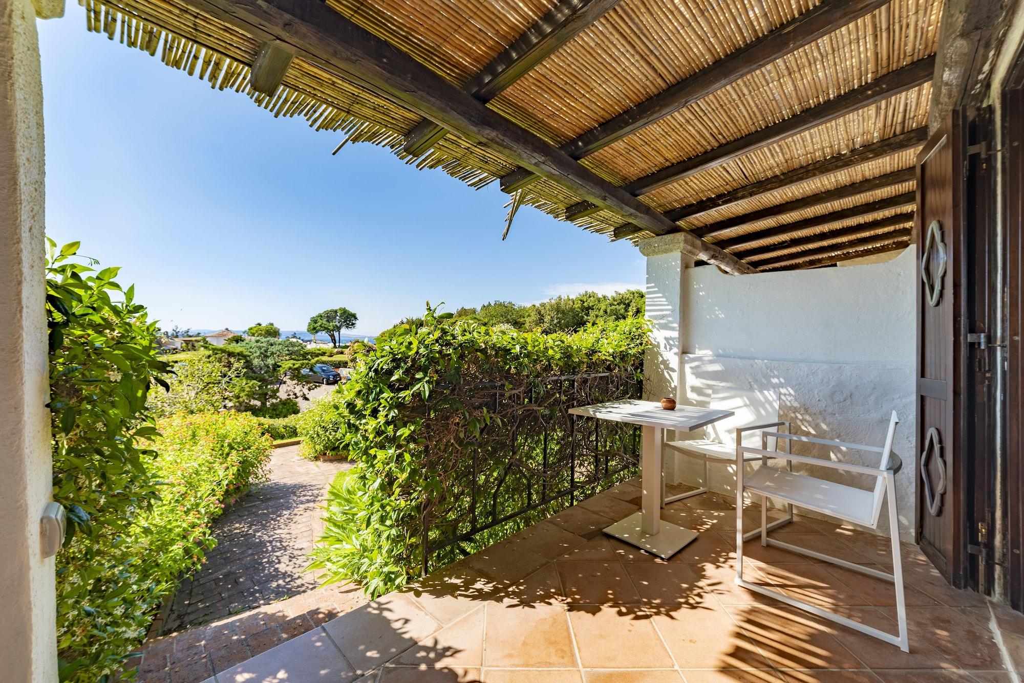 Hotel La Bisaccia Baja Sardinia Eksteriør billede