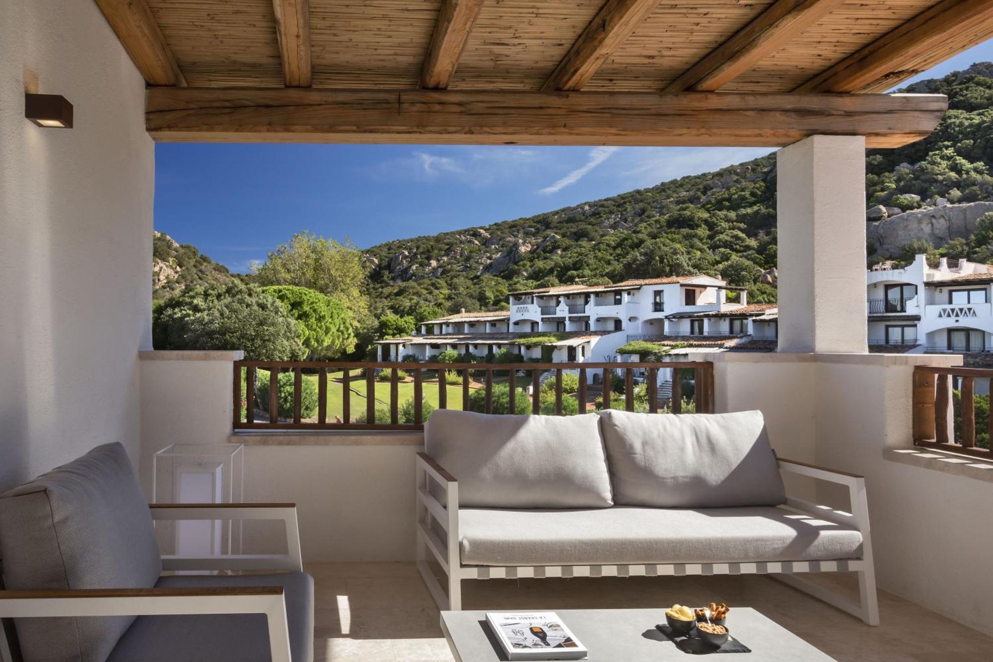 Hotel La Bisaccia Baja Sardinia Eksteriør billede