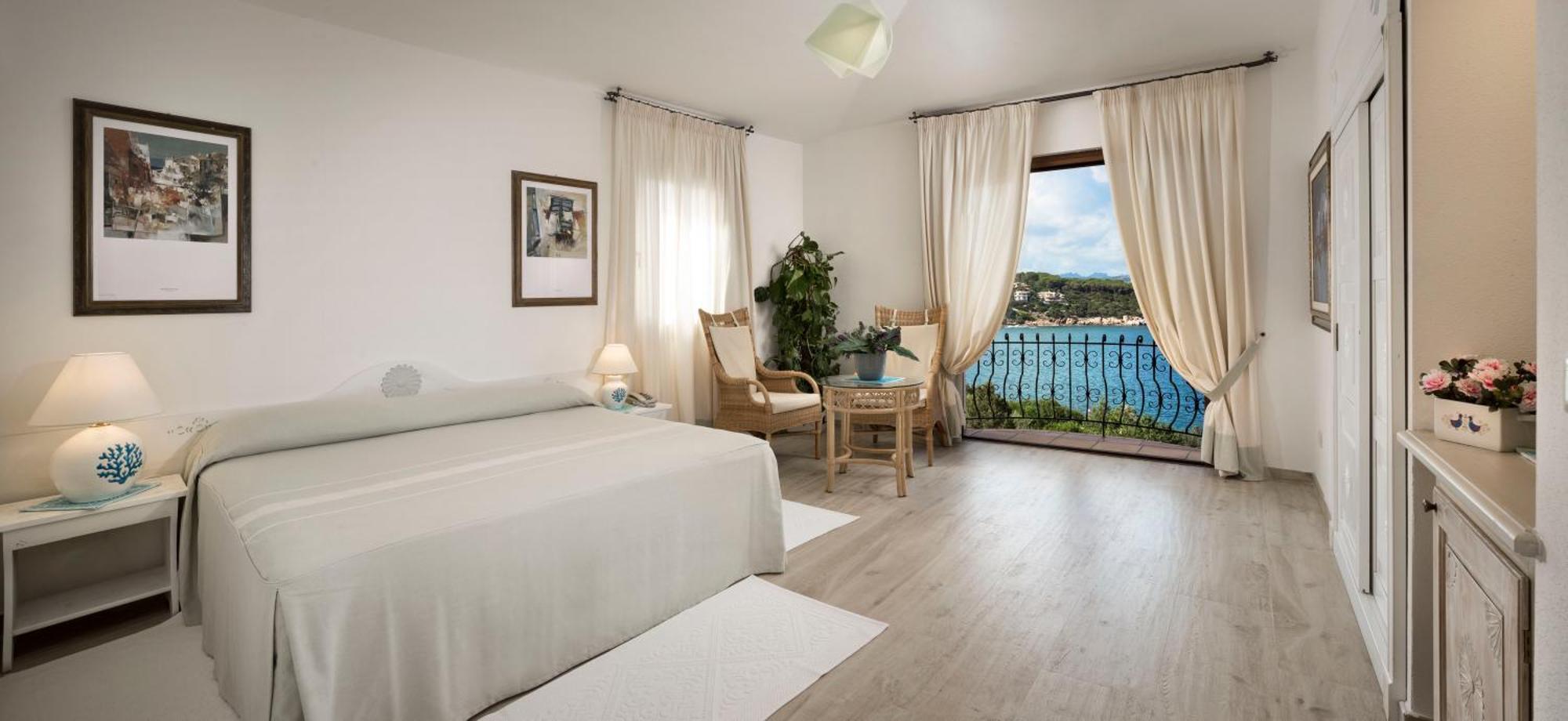 Hotel La Bisaccia Baja Sardinia Eksteriør billede