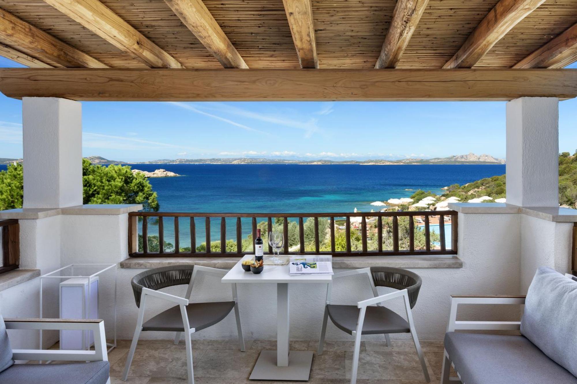 Hotel La Bisaccia Baja Sardinia Eksteriør billede