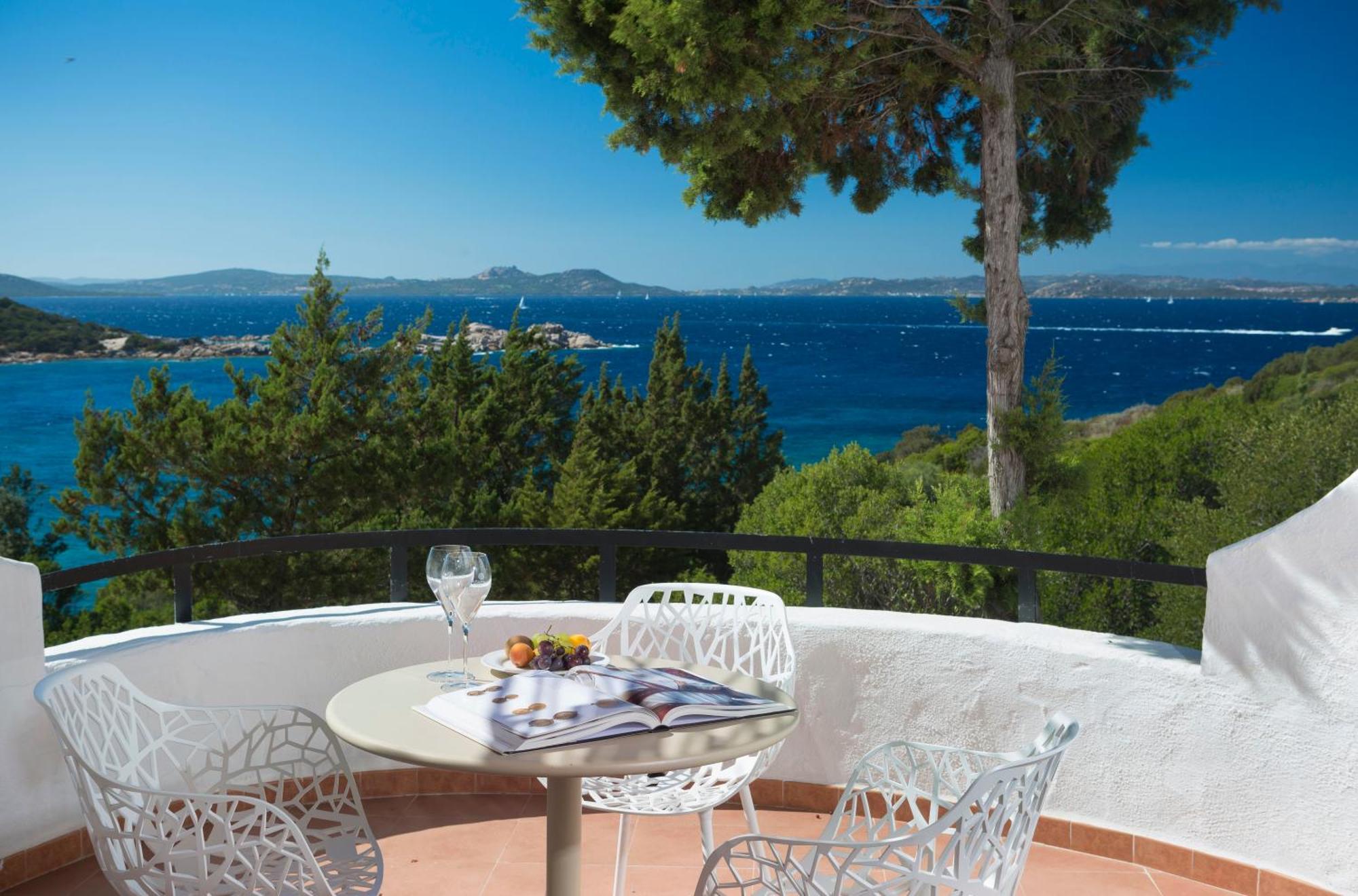 Hotel La Bisaccia Baja Sardinia Eksteriør billede